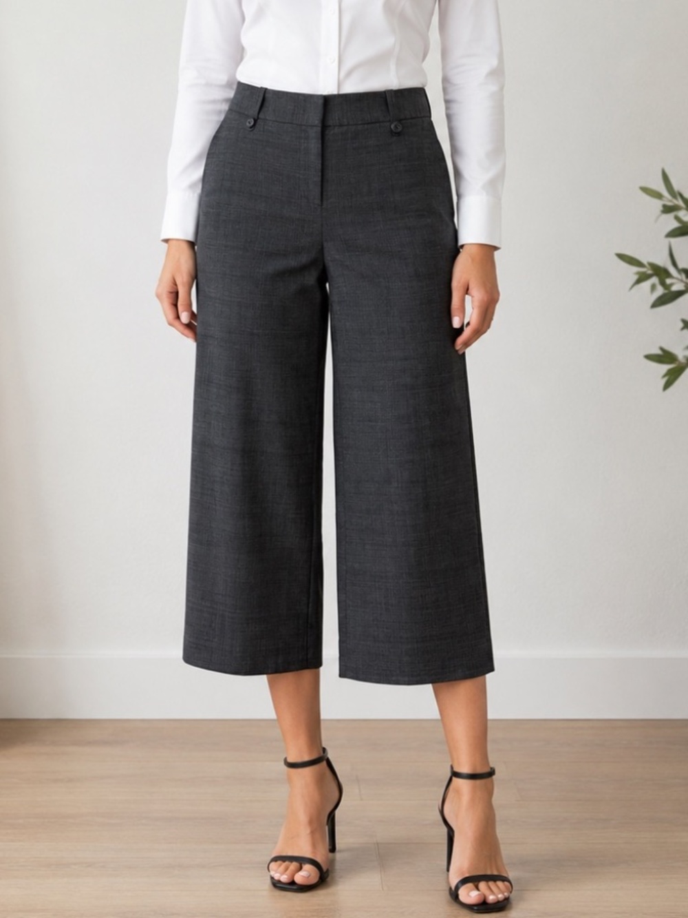 Apt. 9 Capri Pants Size 8